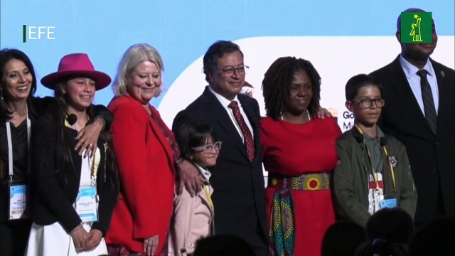 Presidente de Colombia asegura que el poder es el peor violador, abusador y asesino de la niñez.mp4