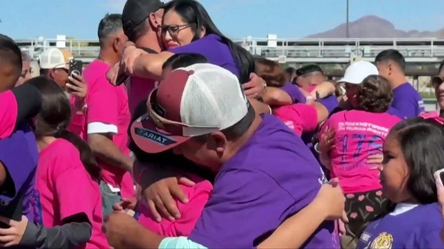 Con temor a políticas más duras en EEUU, migrantes se reencuentran en frontera con MéxicoRONTERA_1