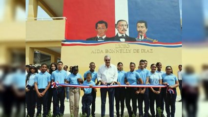 Luis Abinader promete la construcción de hasta 4,000 nuevas aulas