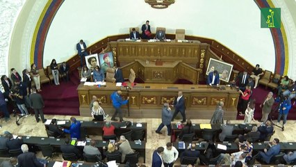 Parlamento pide investigación contra directivo electoral que cuestionó triunfo de Maduro en Venezuela