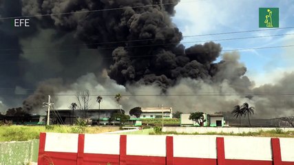 Colapsa un tercer tanque en la zona industrial con gran incendio en el occidente de Cuba