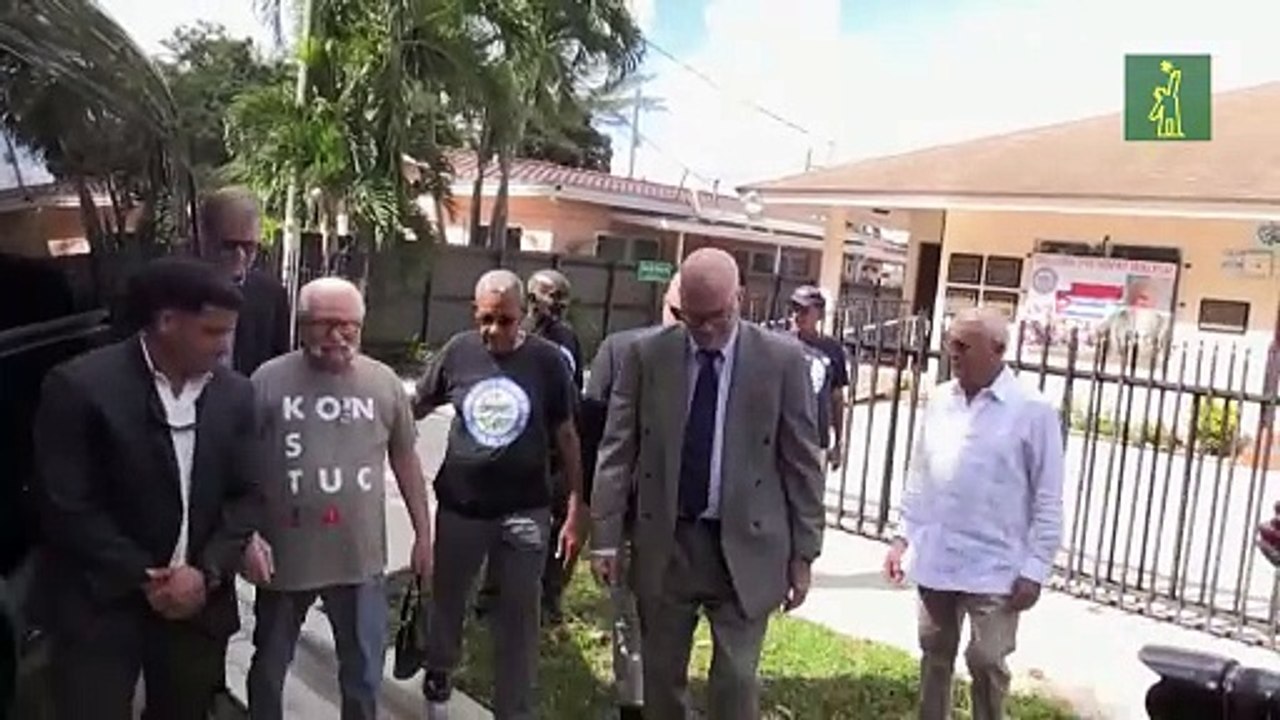 Walesa insta a luchadores por la libertad de Cuba a buscar "nuevas tácticas"