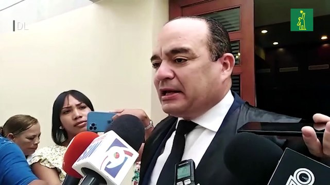 Surún Hernández pide investigar gestión de Roberto Fulcar en Educación