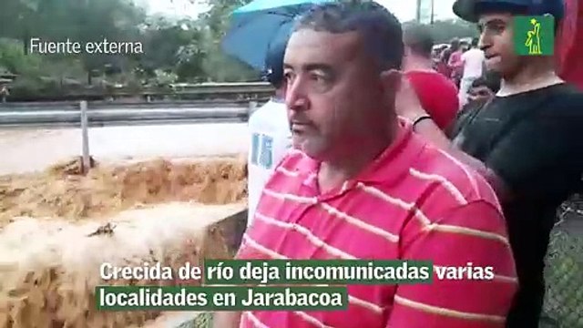 Crecida de río deja incomunicadas varias localidades en Jarabacoa