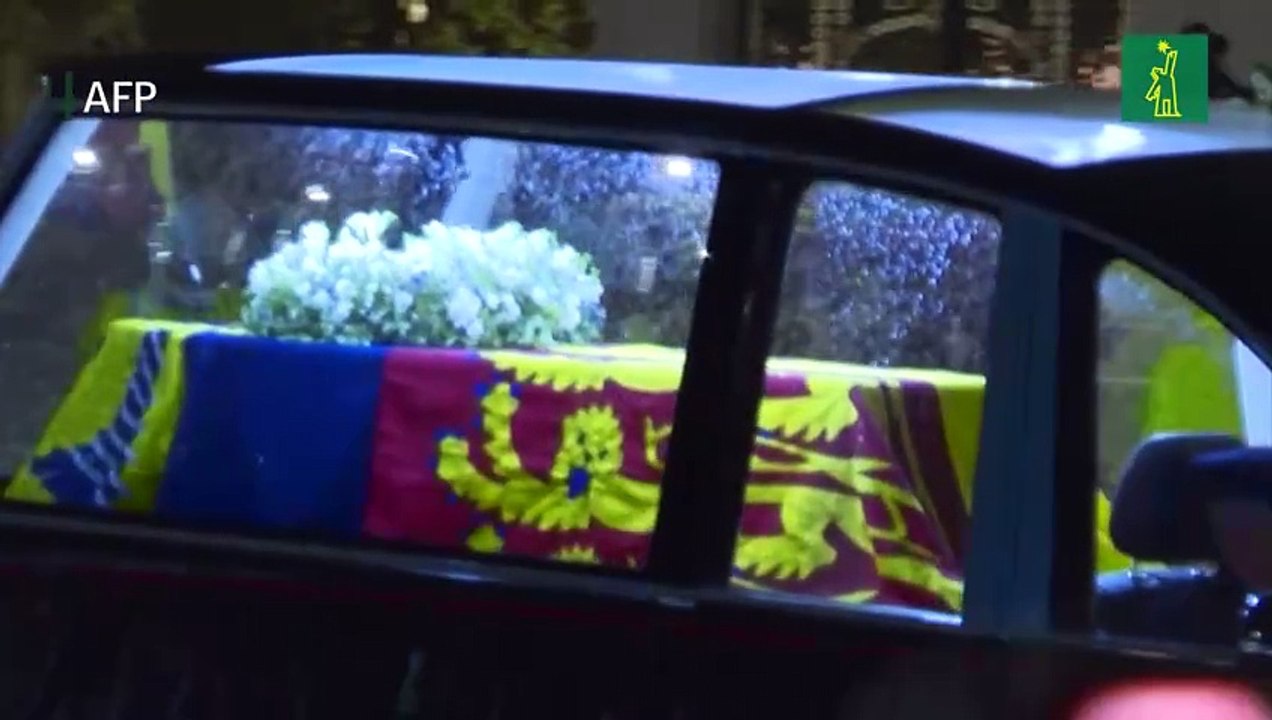 Los londinenses se lanzan a la calle para despedirse de Isabel II