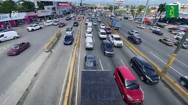 Trabajos en avenidas causan tapones en la ciudad.mp4