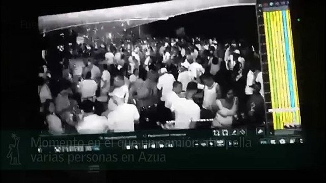 Momento en el que un camión atropella varias personas en Azua