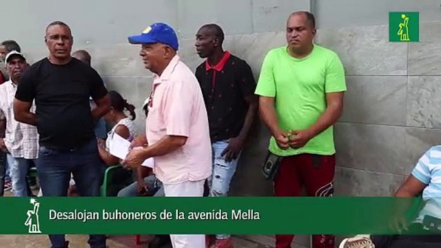 Desalojan Buhoneros De La Avenida Mella