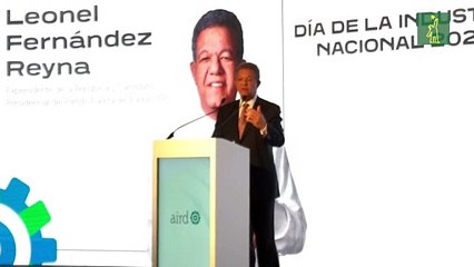 Leonel presenta propuestas de desarrollo al sector industrial dominicano