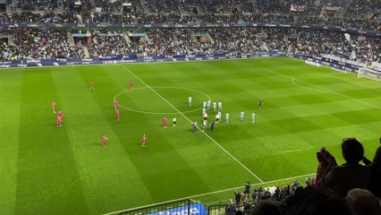 Así ha sido el saque de honor alalimón entre Ibon Navarro y el Goya de Salva Reina