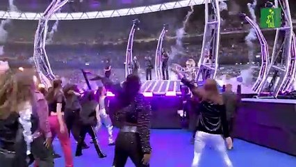 Así fue la actuación de Lenny Kravitz en la final de Champions League