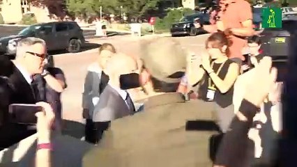 Baldwin violó "reglas fundamentales" de seguridad, argumenta la fiscalía en su juicio