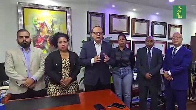 Abogadas piden perdón a la sociedad y se comprometen con presidente del CARD a superar conflicto y seguir como hermanas