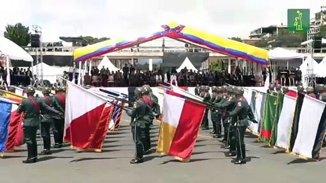 Colombia celebra Día de la Independencia con desfile militar marcado por abucheos a Petro