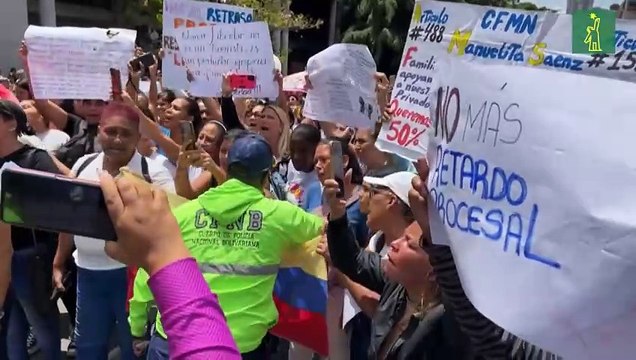 Queremos respuestas : Familiares de reclusos en huelga de hambre protestan en Caracas