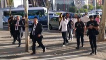 Tres hinchas del Valencia condenados a 8 meses de cárcel por insultos racistas contra Vinícius