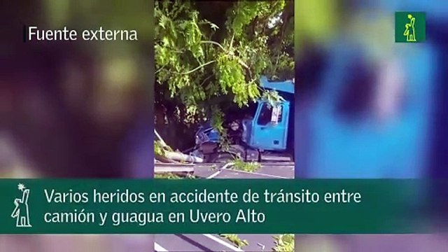 Varios heridos en accidente de tránsito entre camión y guagua en Uvero Alto