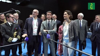 Macron aceptó la renuncia del gobierno francés, que seguirá interinamente en funciones