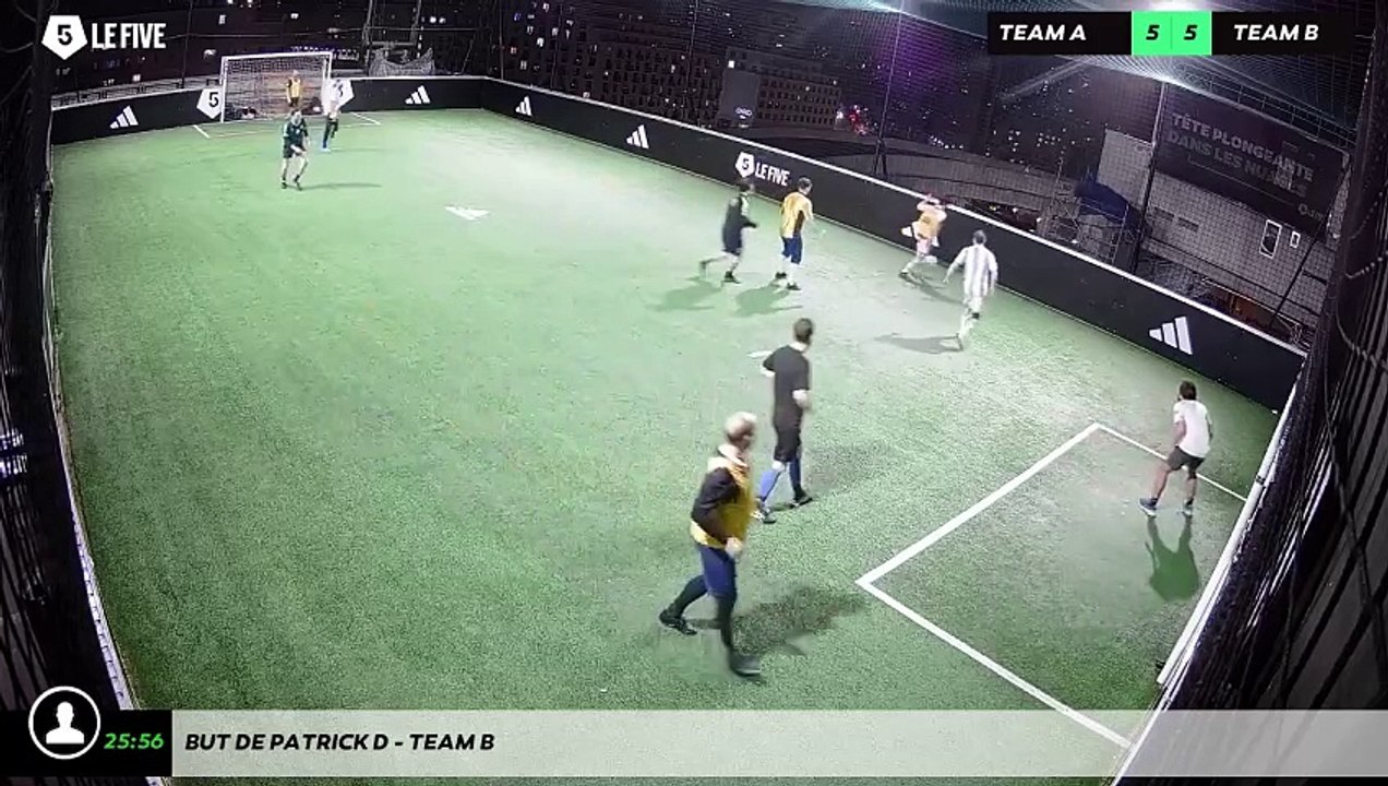 But de Patrick D - Team B