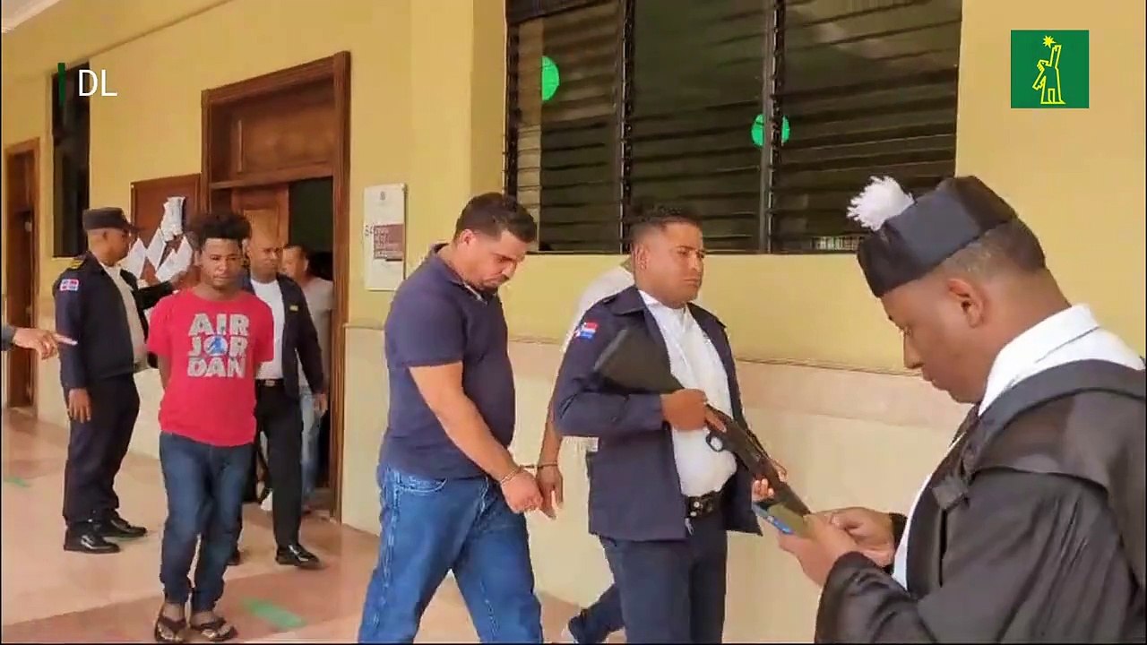 Imponen prisión preventiva a seis implicados en red tráfico de personas