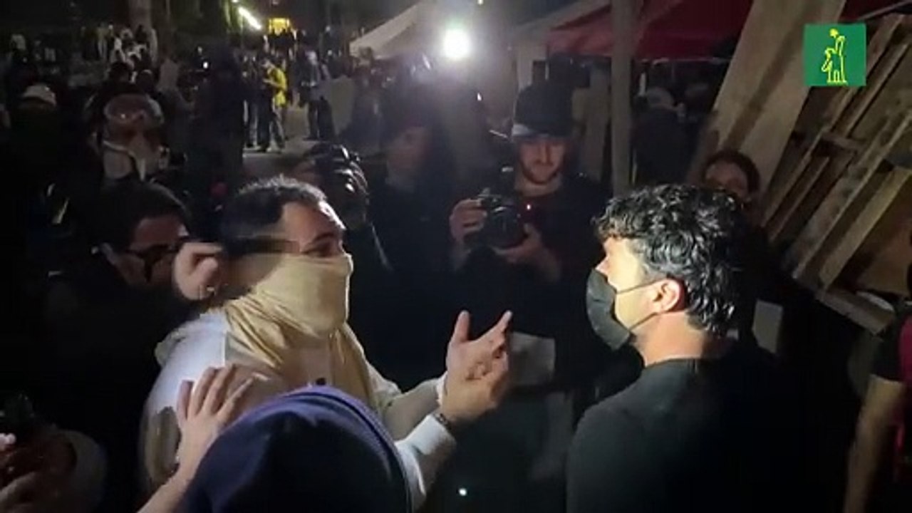 Enfrentamientos en universidad de Los Ángeles d...