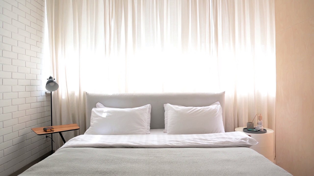 Italian modern bedroom furniture