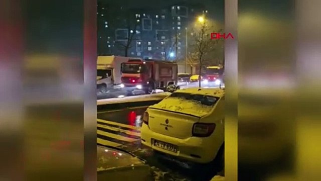 İstanbul - Kağıthane'de ev yangını / Ek görüntü - Geniş Haber