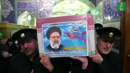 El presidente iraní Raisi fue enterrado en ceremonia multitudinaria en su ciudad natal
