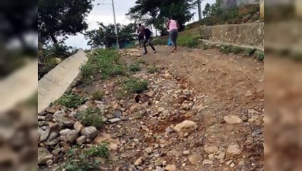 Moradores de sector en San Juan reclaman arreglo de calles