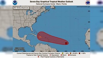 NOAA advierte posible formación de depresión tropical