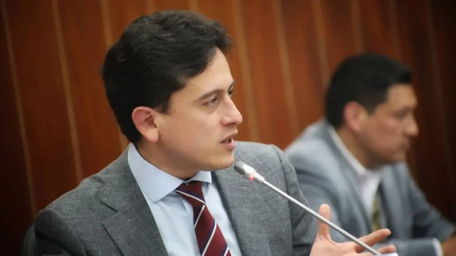 Luis Carlos Reyes dice que congresistas mandaron asesores a la Dian para obtener nombramientos