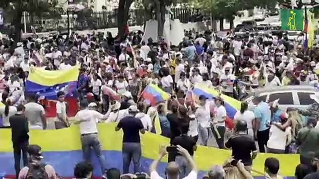 Candidato opositor en Venezuela llama a la calma en las protestas y habla con Blinken