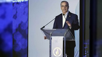 Reforma constitucional le impediría a Abinader reelegirse