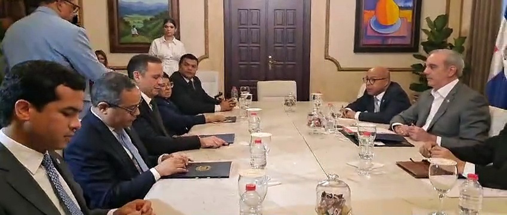 Así se desarrolla reunión del CNM con el presidente Luis Abinader