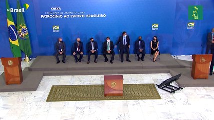 Bolsonaro confirma la Copa América en Brasil pese al rigor de la pandemia
