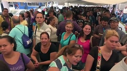 Oposición venezolana puede avanzar en referendo contra Maduro