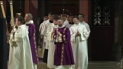 Francia da último adiós a sacerdote asesinado por yihadistas