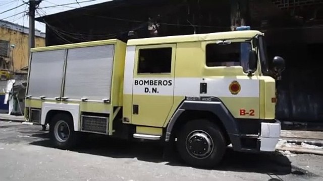 Fuego en Almacenes Rodríguez.f4v