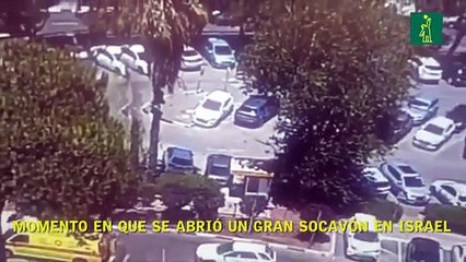 Momento en que se abrió un gran socavón en Israel