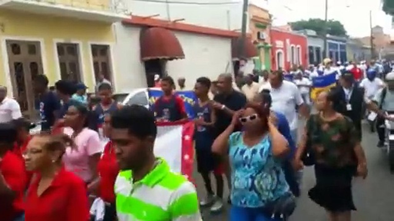 MARCHA DE HOGAR CREA DOMINICANO
