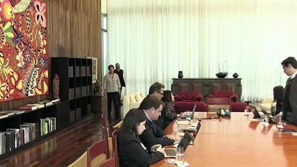 Rousseff busca un pacto para evitar impeachment en Brasil