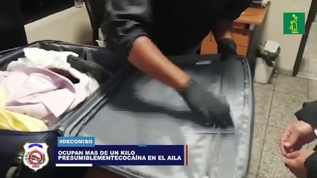La DNCD decomisó un kilo de cocaína dentro de los tubos de una maleta en el AILA.