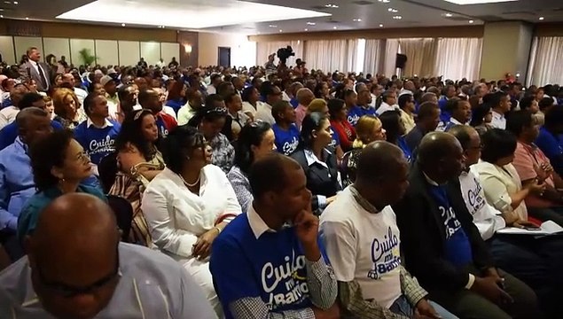 David Collado encabeza encuentro con juntas de vecinos del Distrito