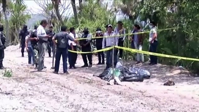 Exhuman cinco cadáveres de fosas clandestinas en México
