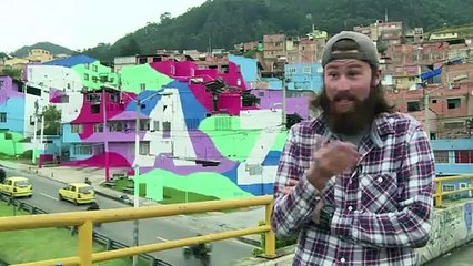 En Bogotá, mural gigante saluda la paz en Colombia