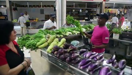 En los mercados se compran alimentos... y bacterias