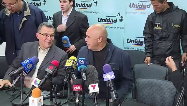 Oposición venezolana rechaza condiciones para revocatorio