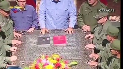 Maduro emite decreto para evitar profanación de restos de Chávez