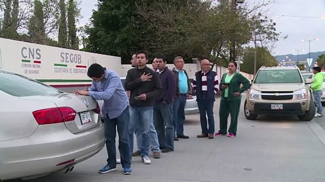 Escoltados en las carreteras de la muerte mexicanas