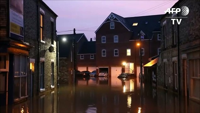 El norte de Inglaterra enfrenta inundaciones sin precedentes